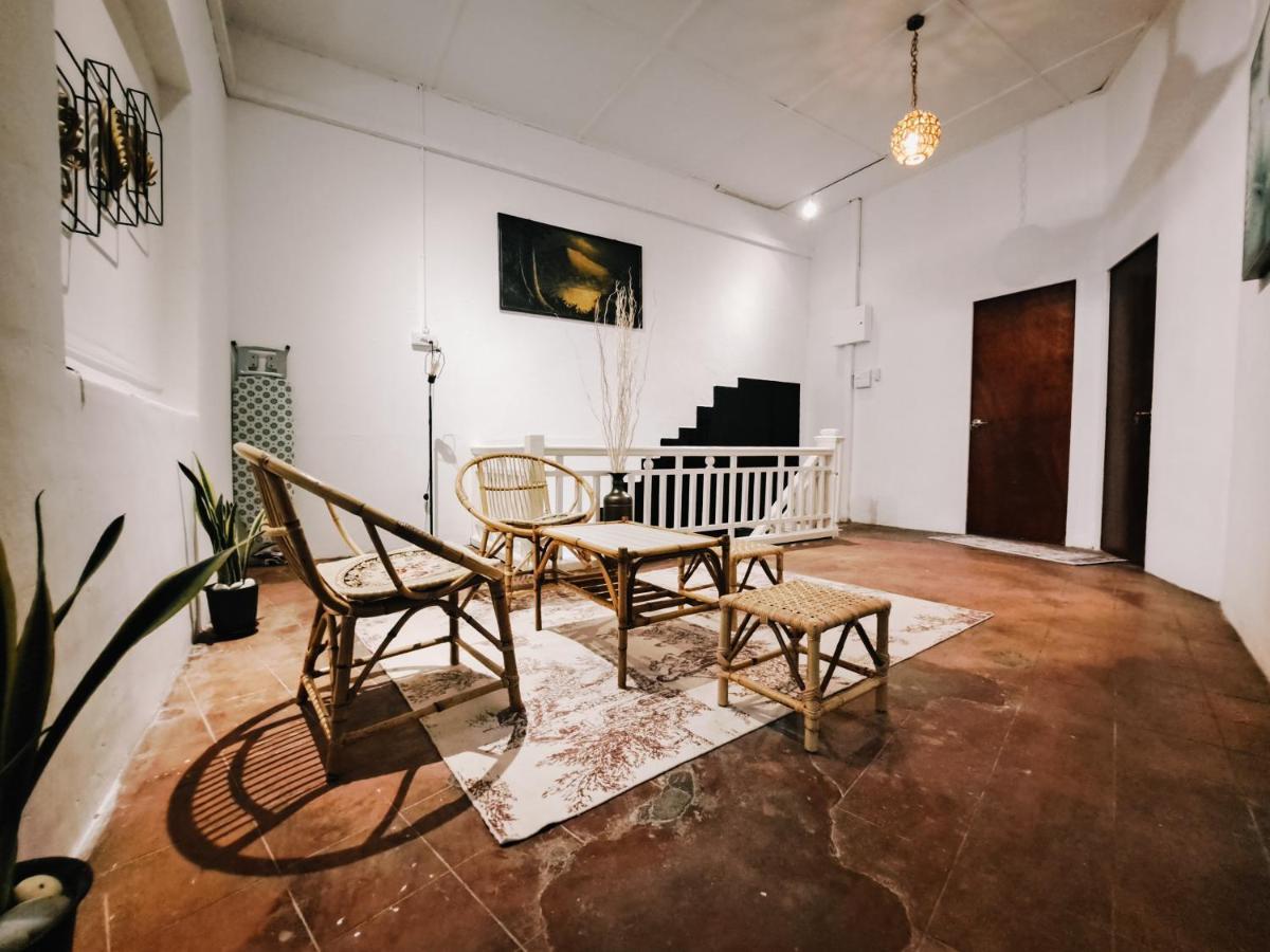 111 Hutton Lane Hostel George Town Dış mekan fotoğraf