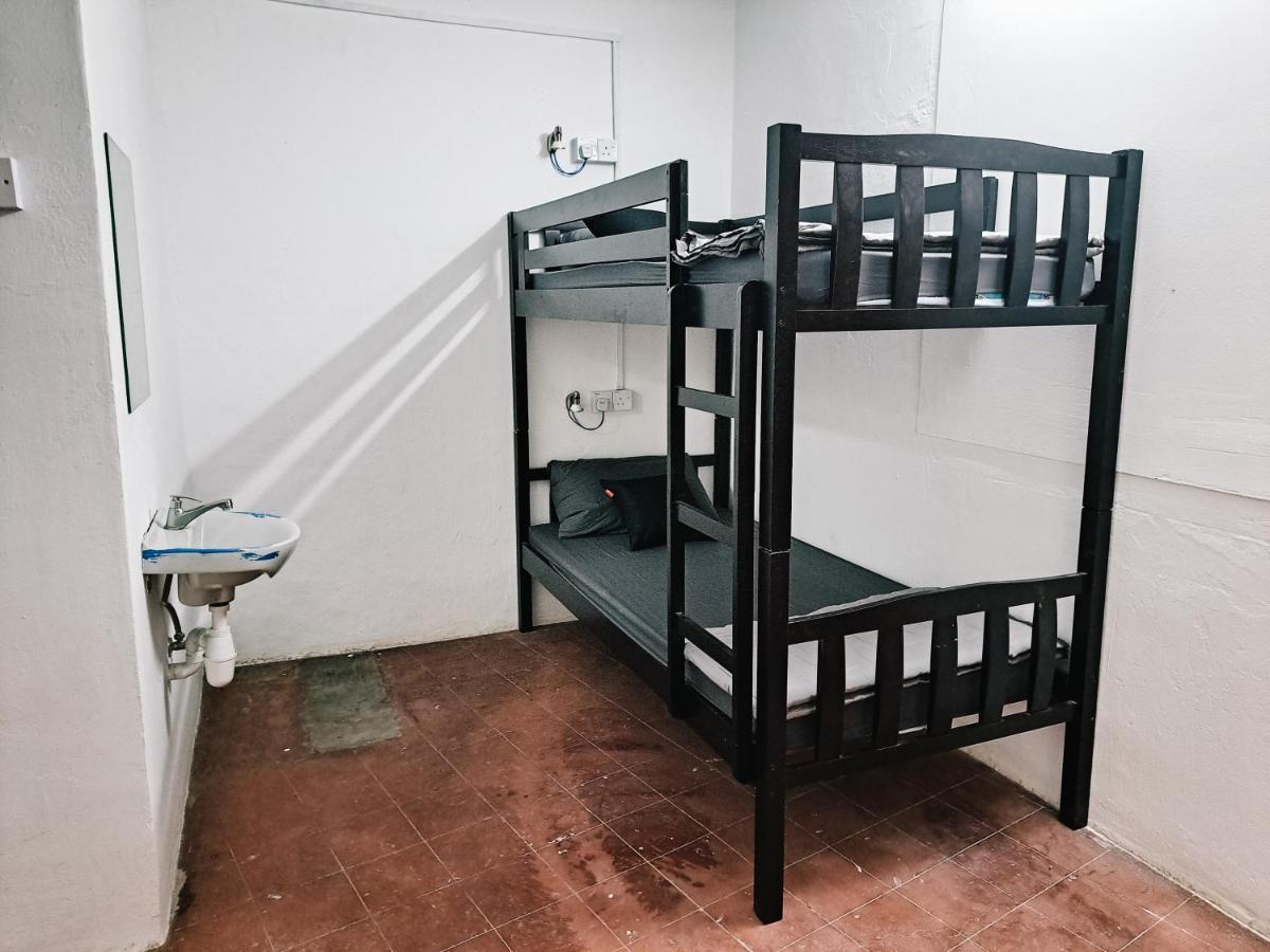 111 Hutton Lane Hostel George Town Dış mekan fotoğraf
